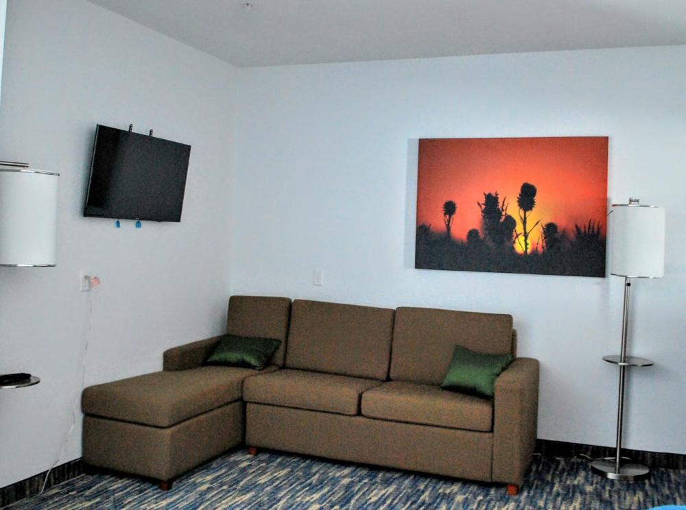 Studio Suite with Two King Beds - Non-Smoking interior
